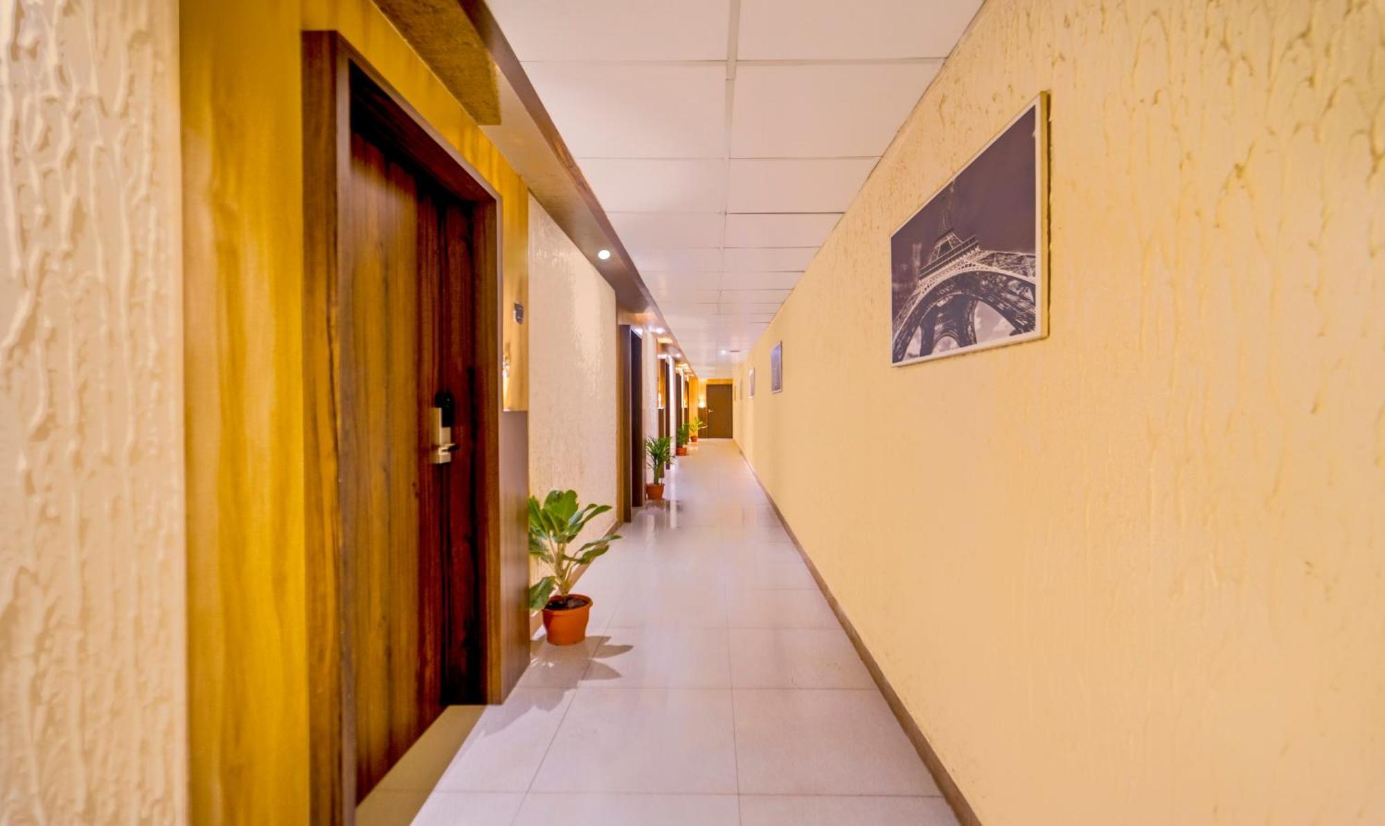 Treebo Golden Swan Pammal Chennai Exterior foto