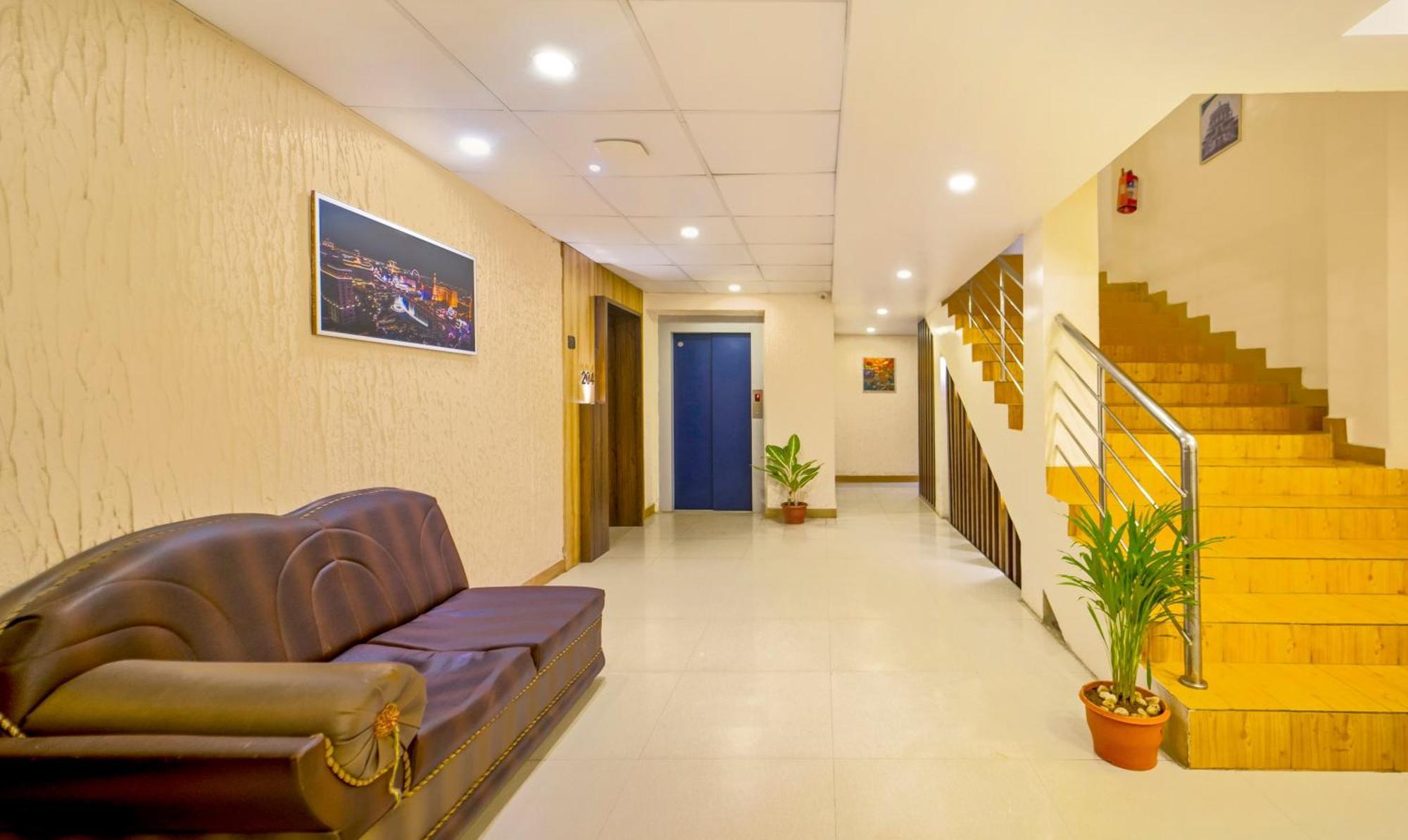Treebo Golden Swan Pammal Chennai Exterior foto