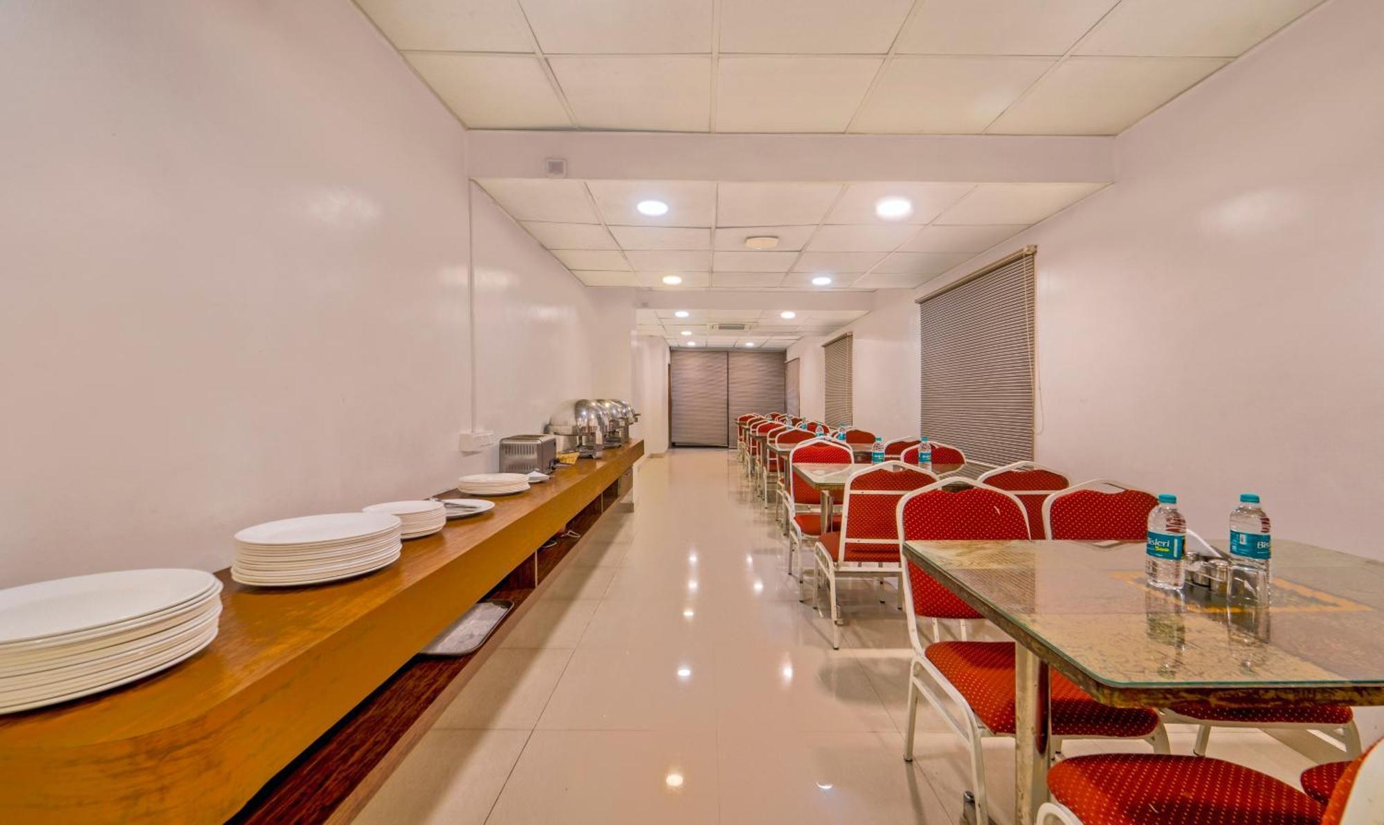 Treebo Golden Swan Pammal Chennai Exterior foto