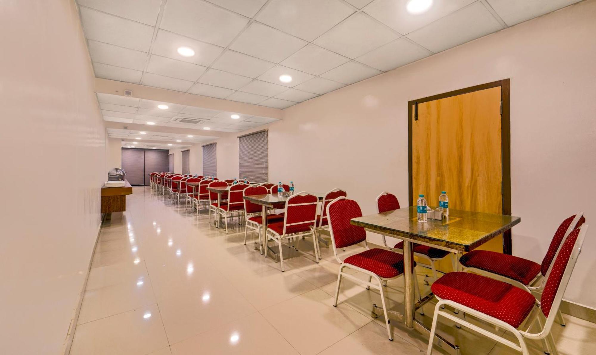 Treebo Golden Swan Pammal Chennai Exterior foto